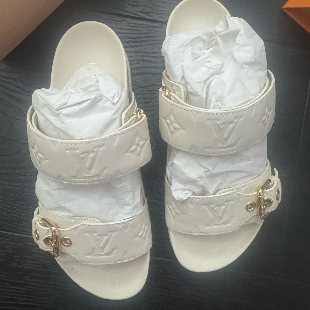 Louis Vuitton Bom Dia Flat Comfort Mule size 37